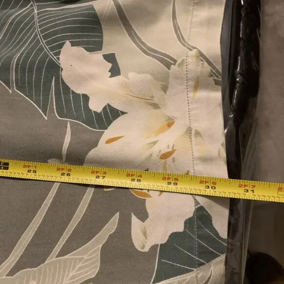 Tommy Bahama Hawaiian Shirt 100% Silk Large Green Button Up Short Sleeve - Picture 3 of 5